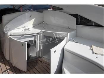 Pershing 46