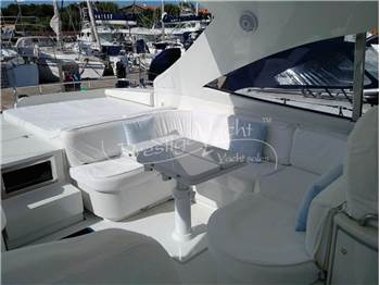Pershing 54