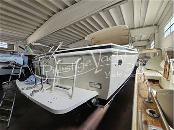 Bertram 28 Moppie