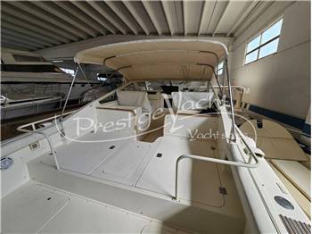 Bertram 28 Moppie