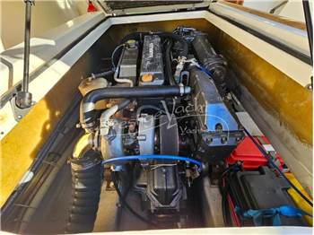 Tiara 2700 Open