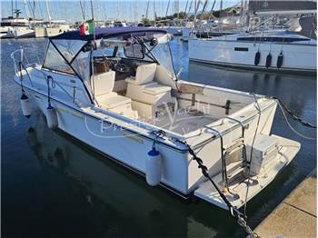 Tiara 2700 Open