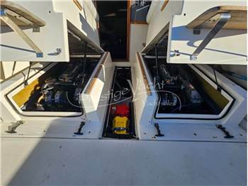 Tiara 2700 Open