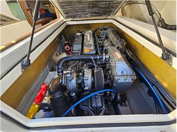 Tiara 2700 Open