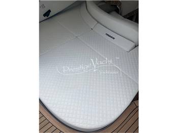Pershing 43