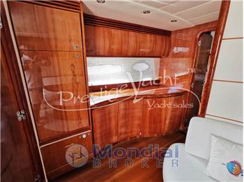 Pershing 46