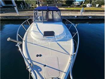 Tiara 2700 Open