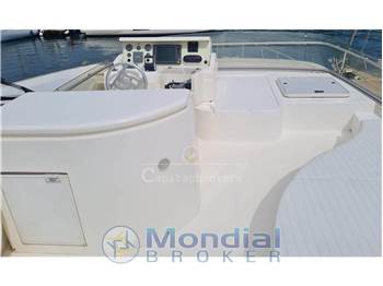 Ferretti Yachts 550