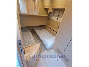 Ferretti Yachts 550