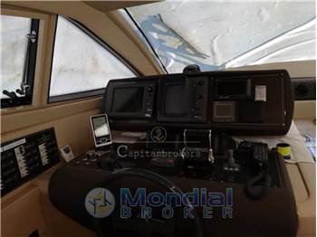 Ferretti Yachts 550