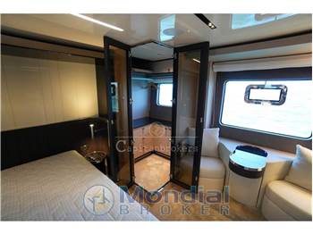 Cranchi 67 Flybridge