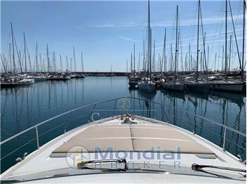 Ferretti Yachts 620