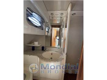 PERSHING 54 HT