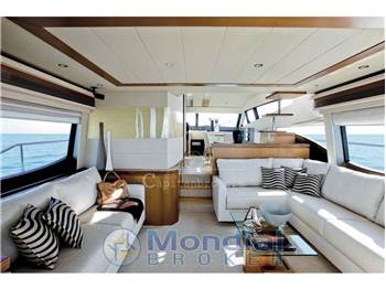 Ferretti Yachts 681