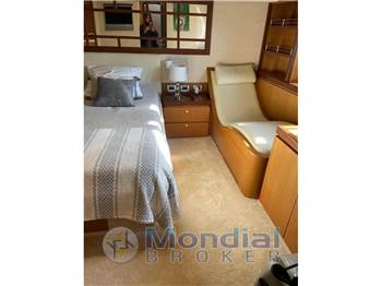 FERRETTI YACHTS 630