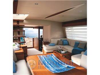 FERRETTI YACHTS 630