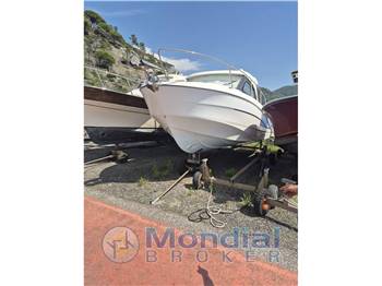 Beneteau Antares 8 OB