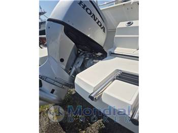 Beneteau Antares 8 OB