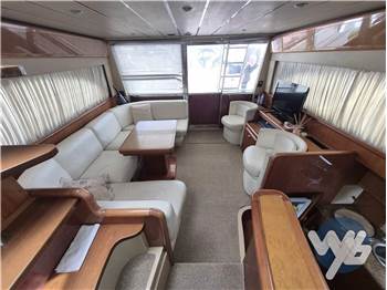 Ferretti Yachts 53