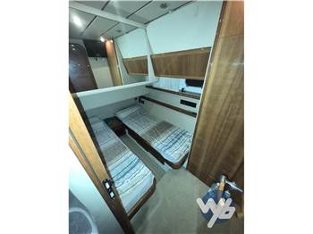Ferretti Yachts 53