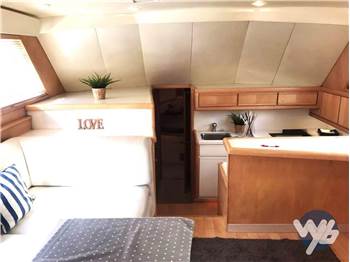 Bertram Yacht 43' Convertible