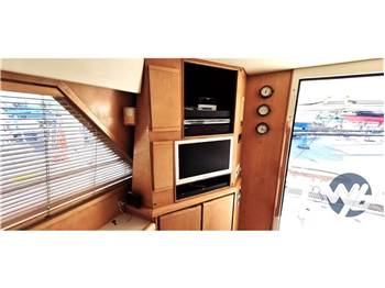 Bertram Yacht 43' Convertible