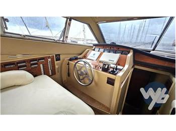 Ferretti Yachts 53