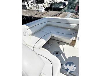 Larson Boats Cabrio 330
