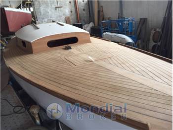 DEL CARLO FOLKBOAT