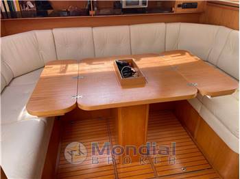 FERRETTI ALTURA 41 DICK CHARTER