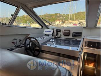 Ferretti Altura 44