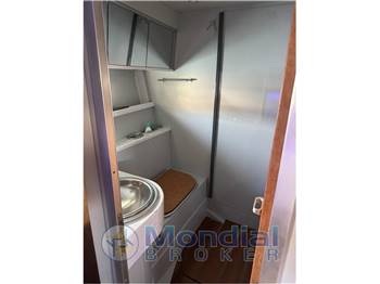 Ferretti Altura 44