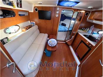 Manò Marine 32 Sport