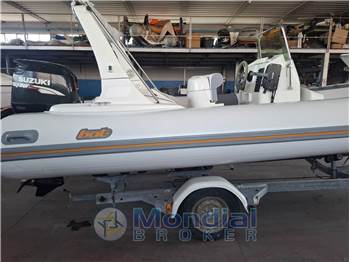 Bat Pacific 590