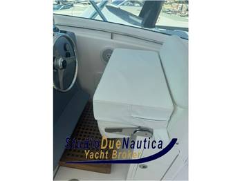 BERTRAM YACHT 360 MOPPIE