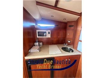 BERTRAM YACHT 360 MOPPIE