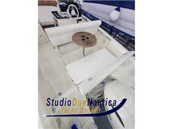 INVICTUS CAPOFORTE 200SX