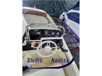 INVICTUS CAPOFORTE 200SX