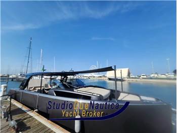 Cranchi A46 Luxury tender
