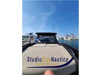 Cranchi A46 Luxury tender