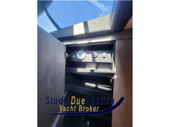 Cranchi A46 Luxury tender