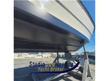 Ocean Blue 270 Walkarond