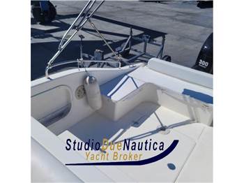 Ocean Blue 270 Walkarond