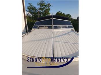 MAGNUM MARINE 35