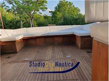 MAGNUM MARINE 35