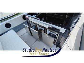 RANIERI INTERNATIONAL CAYMAN 45 CRUISER