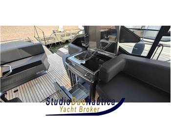 Cranchi M44 HT