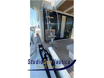 CRANCHI TRAWLER 43 LONG DISTANCE