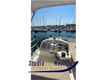 CRANCHI TRAWLER 43 LONG DISTANCE