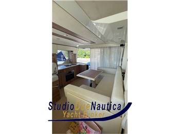 CRANCHI TRAWLER 43 LONG DISTANCE